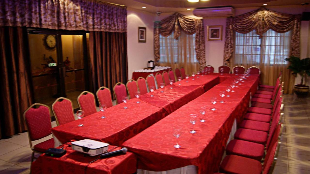Hotel Monteolivos Сан Педро Сула Екстериор снимка